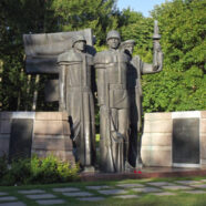 Заупокойная лития у Мемориального памятника воинам Второй мировой войны (22-06-2018)